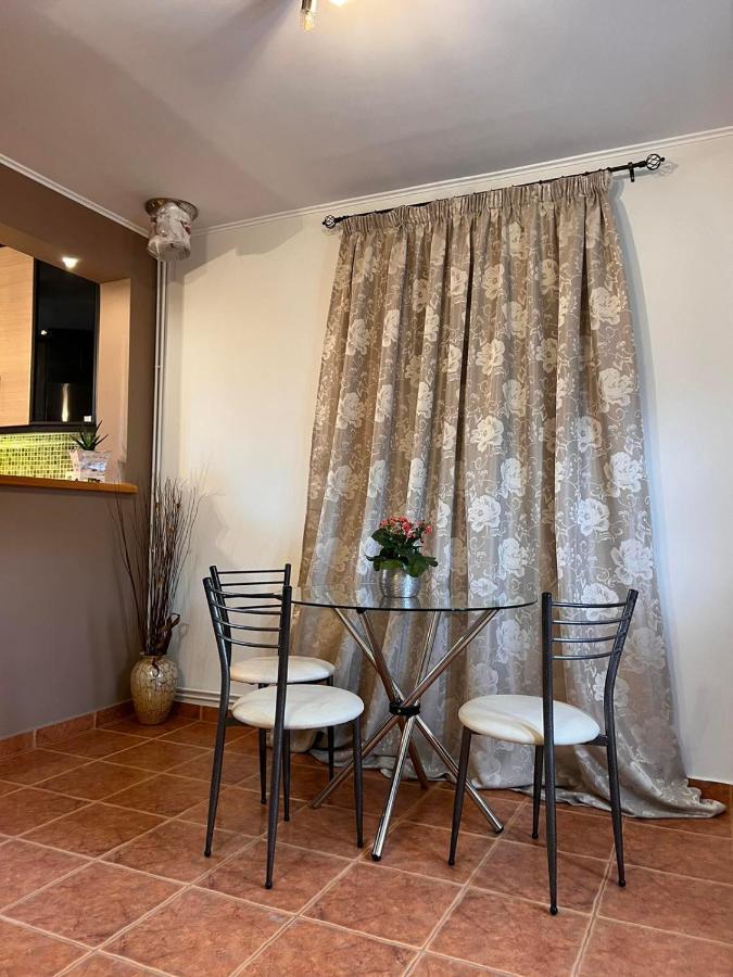Avli Cottage Сами Екстериор снимка